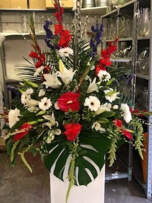 Pedestal arrangement  4