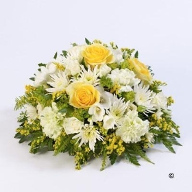 Classic White  and Yellow Posy *