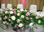 Top table long & low designed arrangement.
