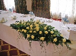 Top table design of yellow roses